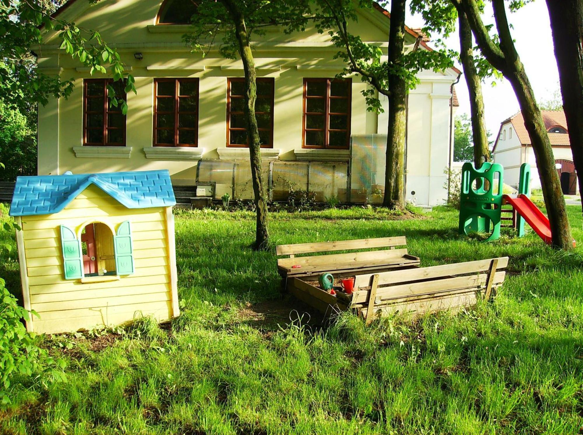Gospodarstwo Agroturystyczne Dworek Janowicki Kazimierzewo Exterior foto